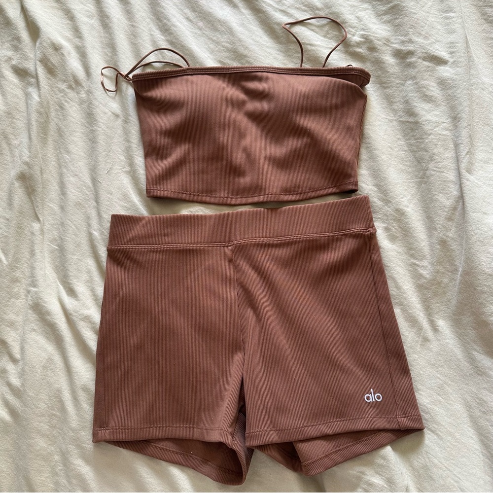 Alo coffee/Tan Ribbed legging shorts and top set